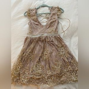 NWT Roaming Free Hello Molly Dress